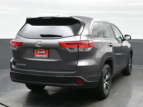 2019 Toyota Highlander LE I4