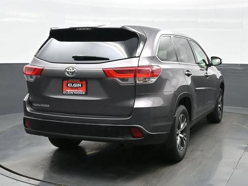 2019 Toyota Highlander LE I4