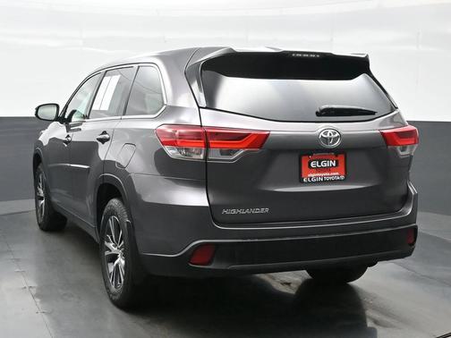 2019 Toyota Highlander LE I4