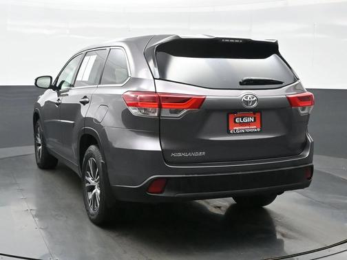 2019 Toyota Highlander LE I4