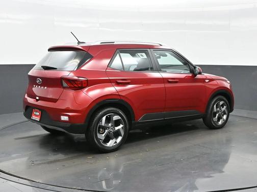 2025 Hyundai VENUE Limited