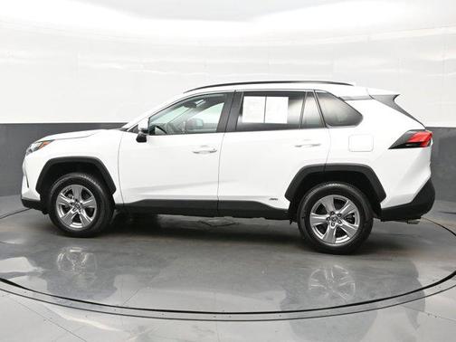 2023 Toyota RAV4 Hybrid LE