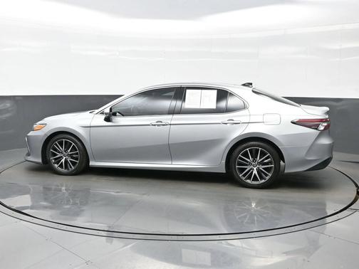 2021 Toyota Camry XLE