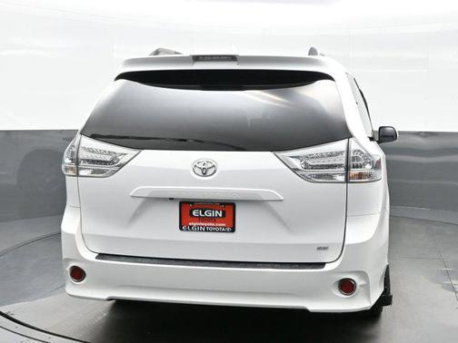 2018 Toyota Sienna SE