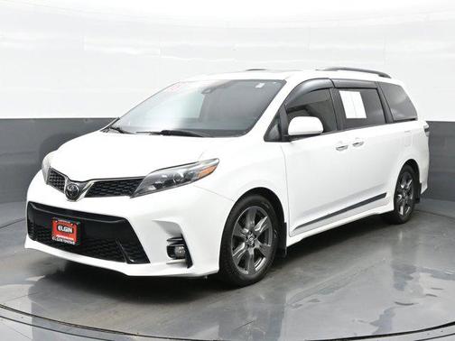 2018 Toyota Sienna SE