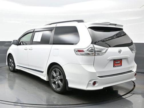 2018 Toyota Sienna SE