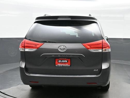 2013 Toyota Sienna XLE