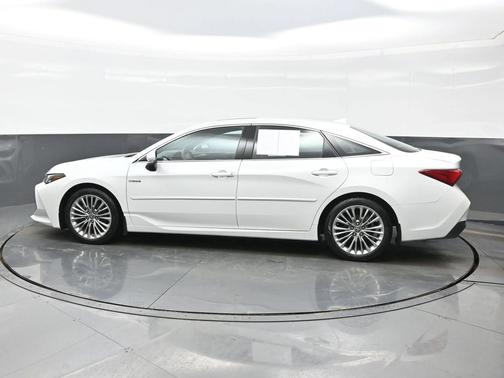 2021 Toyota Avalon Hybrid Limited