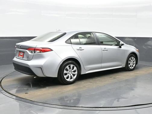 2025 Toyota Corolla Hybrid SE