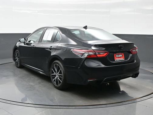 Midnight Black Metallic 2024 Toyota Camry SE