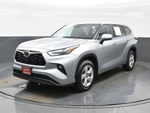 Celestial Silver Metallic 2024 Toyota Highlander LE