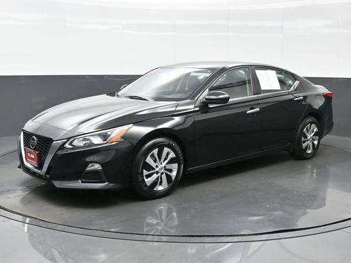 2022 Nissan Altima S FWD