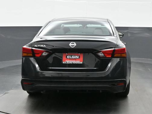2022 Nissan Altima S FWD