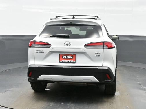 2025 Toyota Corolla Cross XLE