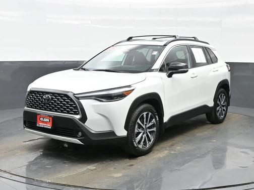 2025 Toyota Corolla Cross XLE