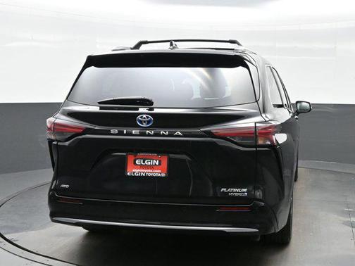 2022 Toyota Sienna Platinum 7 Passenger