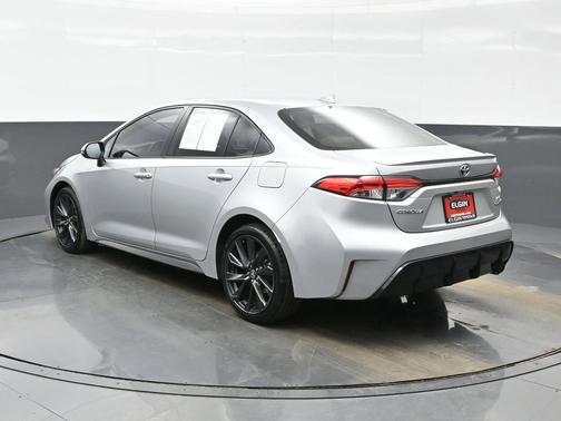2023 Toyota Corolla Hybrid SE