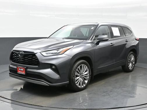 2022 Toyota Highlander Platinum