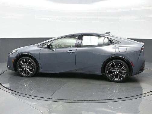 2023 Toyota Prius XLE