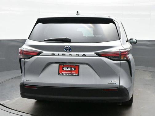 2021 Toyota Sienna XLE 7 Passenger
