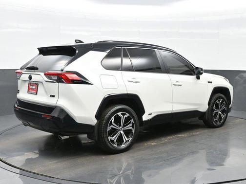 2022 Toyota RAV4 Prime XSE