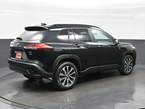 2022 Toyota Corolla Cross XLE