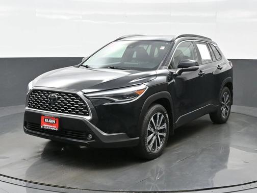 2022 Toyota Corolla Cross XLE