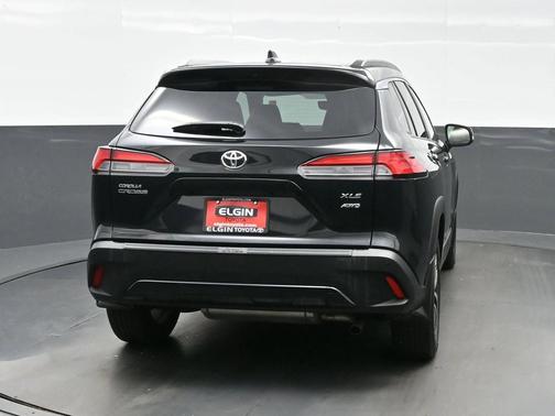 2022 Toyota Corolla Cross XLE