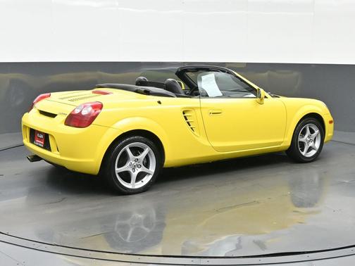 2003 Toyota MR2 Base