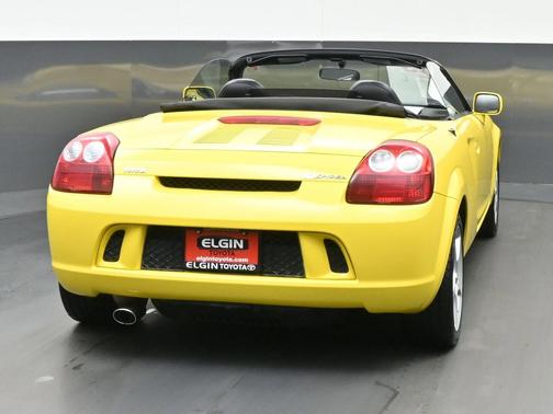 2003 Toyota MR2 Base