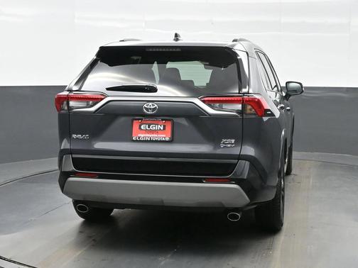 2025 Toyota RAV4 Hybrid SE