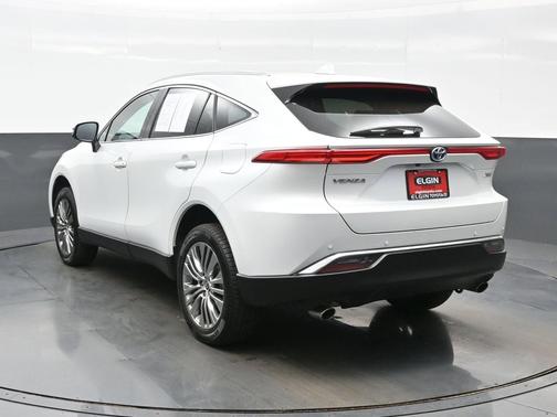 Wind Chill Pearl 2024 Toyota Venza XLE