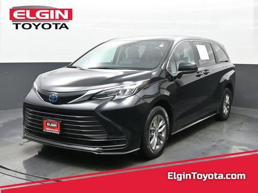 2024 Toyota Sienna LE
