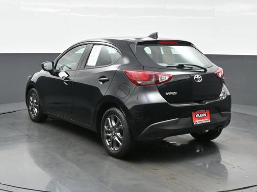 2020 Toyota Yaris Sedan LE