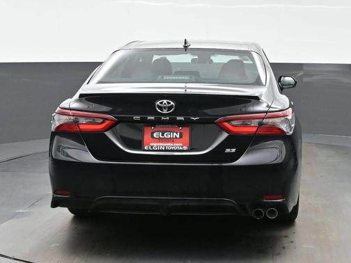 Midnight Black Metallic 2022 Toyota Camry SE