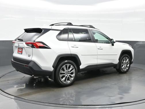 Wind Chill Pearl 2024 Toyota RAV4 XLE Premium
