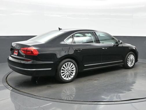 2016 Volkswagen Passat 1.8T SE