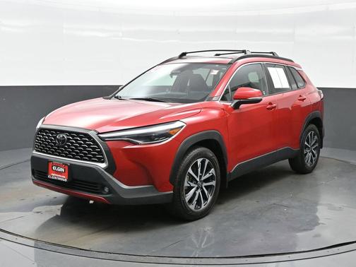 2024 Toyota Corolla Cross XLE