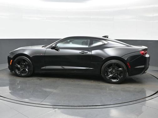 2021 Chevrolet Camaro RWD Coupe LT1
