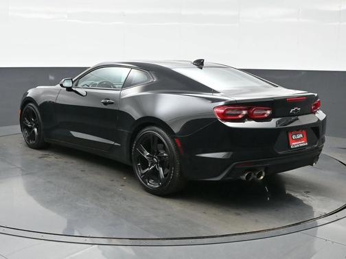 2021 Chevrolet Camaro RWD Coupe LT1