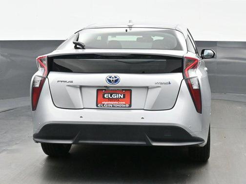 2017 Toyota Prius One