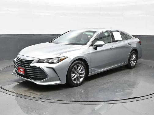 2019 Toyota Avalon XLE