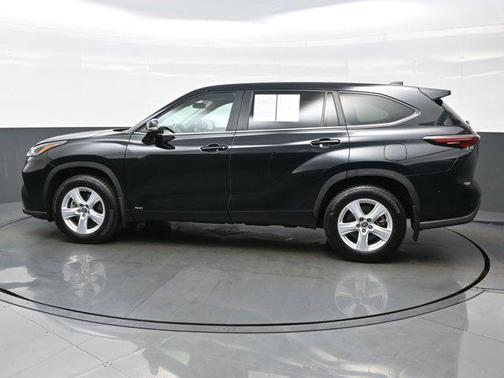 2024 Toyota Highlander Hybrid LE