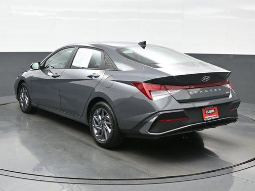 2024 Hyundai ELANTRA HEV Blue