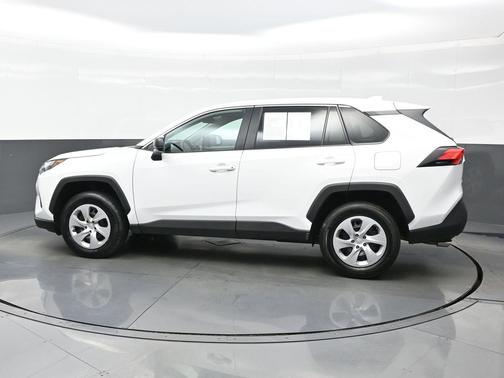 Ice Cap 2024 Toyota RAV4 LE