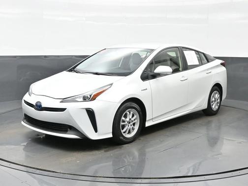 2021 Toyota Prius LE