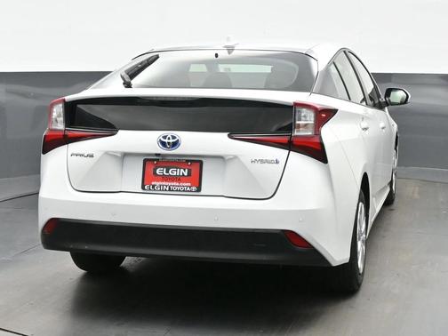 2021 Toyota Prius LE