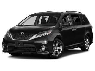Silver Sky Metallic 2017 Toyota Sienna SE Premium