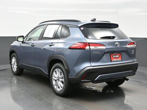 2025 Toyota Corolla Cross LE