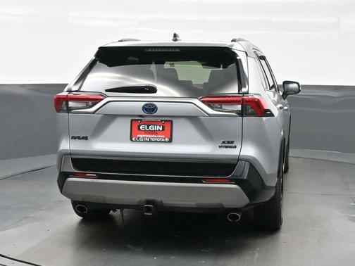 2023 Toyota RAV4 Hybrid SE
